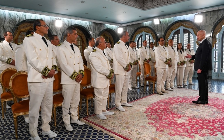 رئيس الجمهورية شدد على أن يكونوا في مستوى المرحلة..   ضرورة قيادة الولاة والمعتمدين مسار التنمية المحلية  والجهوية